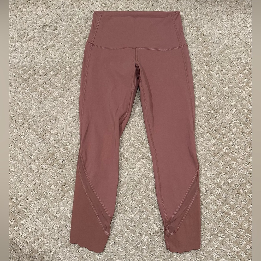 Lululemon Wunder Under Crop II Luon Scallop 24”